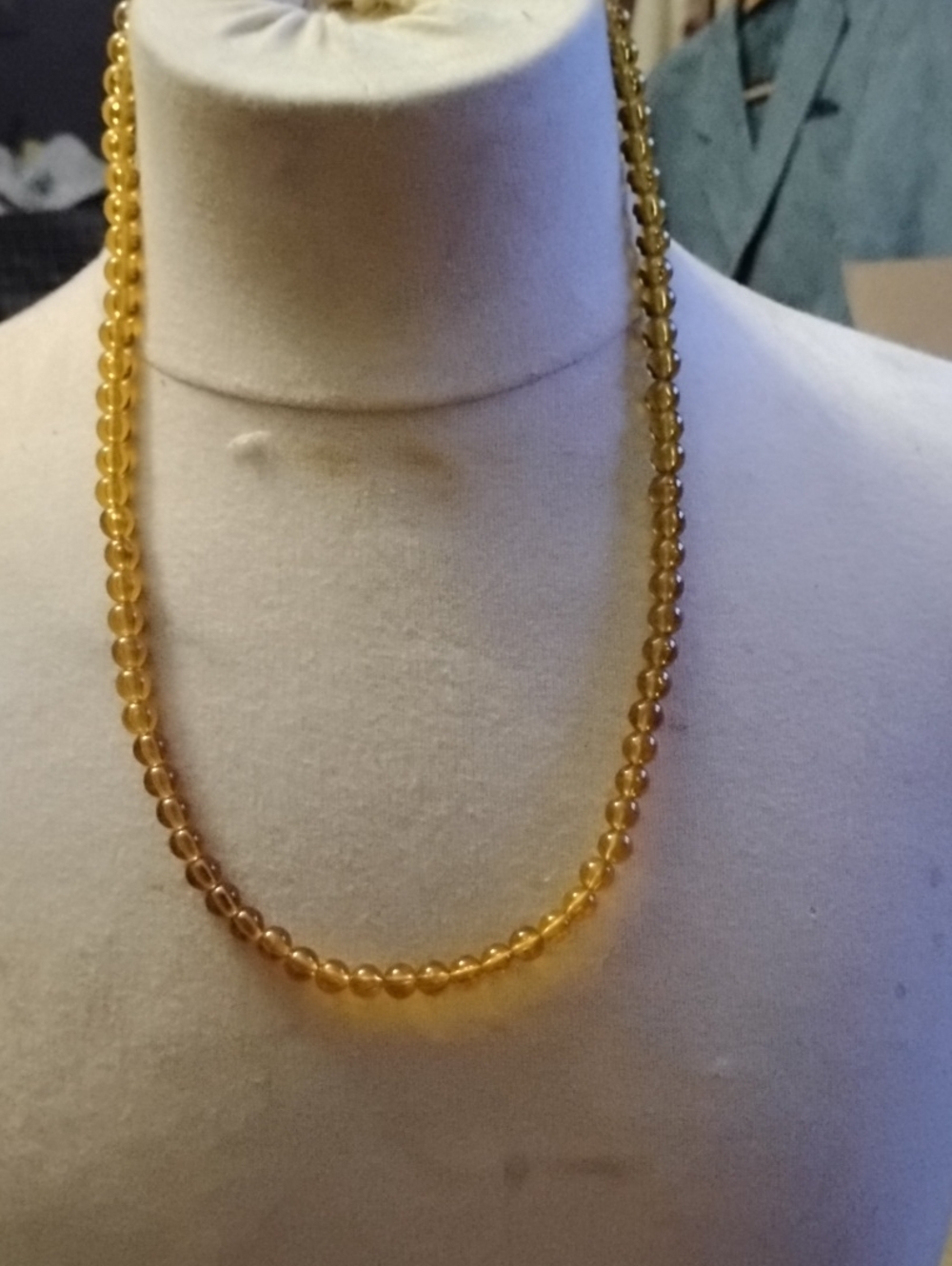 Elegant Amber Bead Necklace - Classic Women's Jewelry